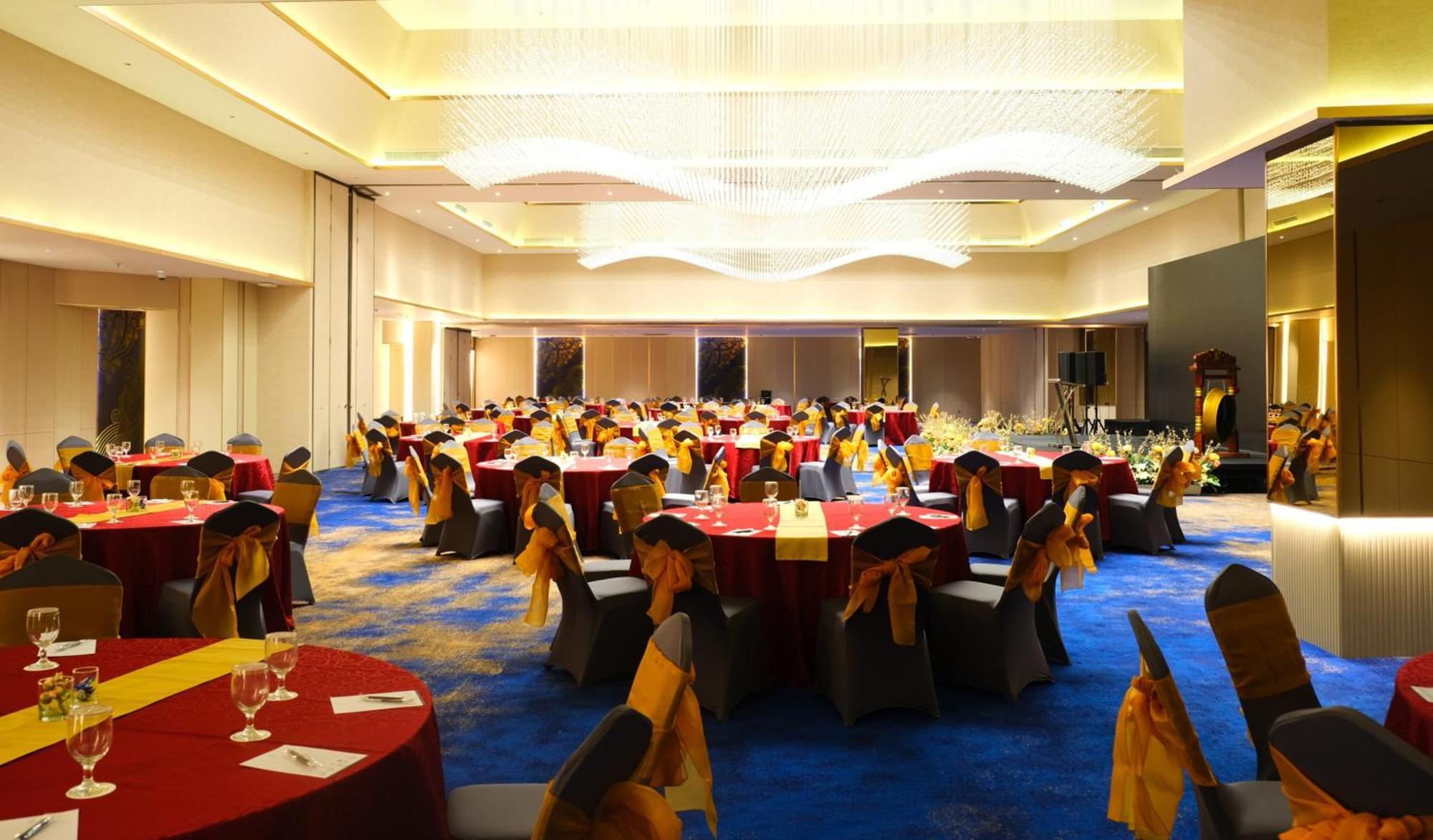 Pentacity Hotel Balikpapan Eksteriør billede