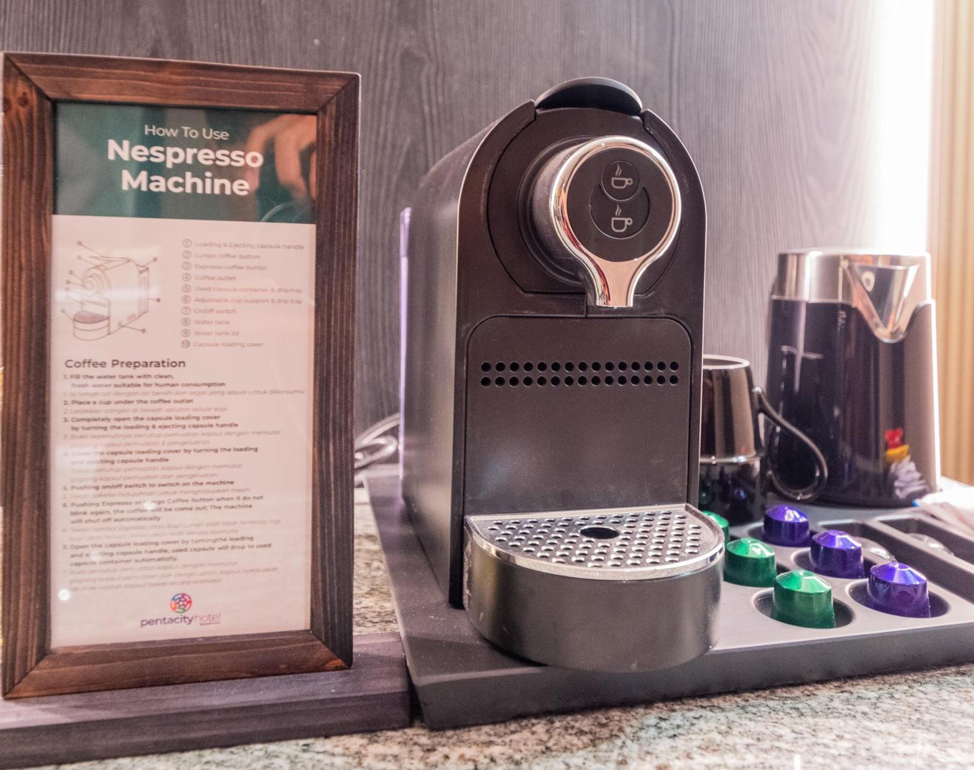Pentacity Hotel Balikpapan Eksteriør billede